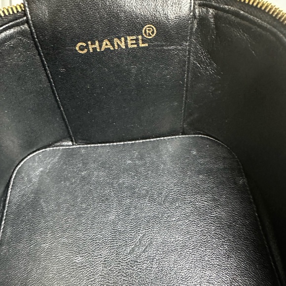 Chanel Black Patent Vanity 4 series 1997 - Picture 14 of 16